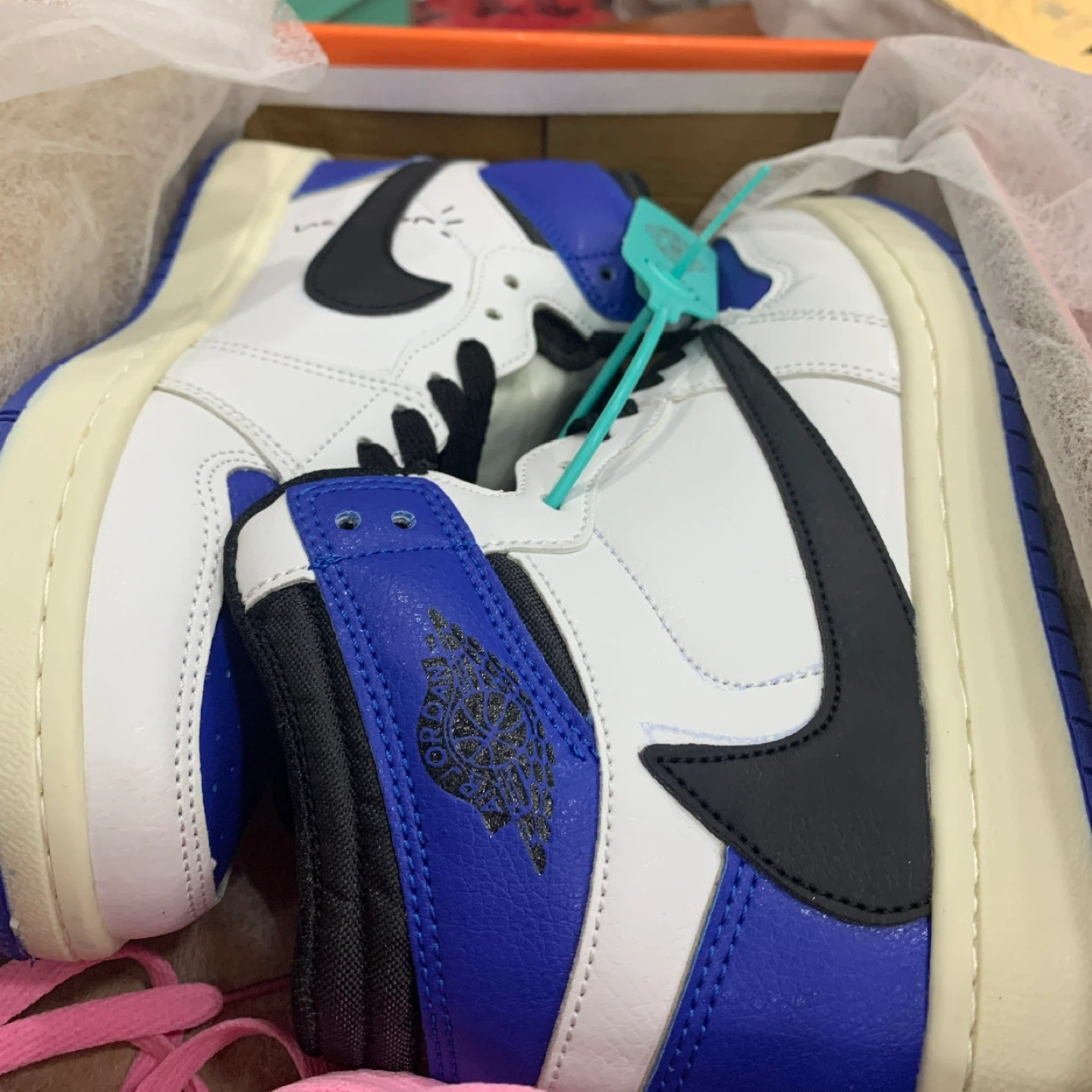 Nike Air Jordan 1 High OG SP Travis Scott Fragment