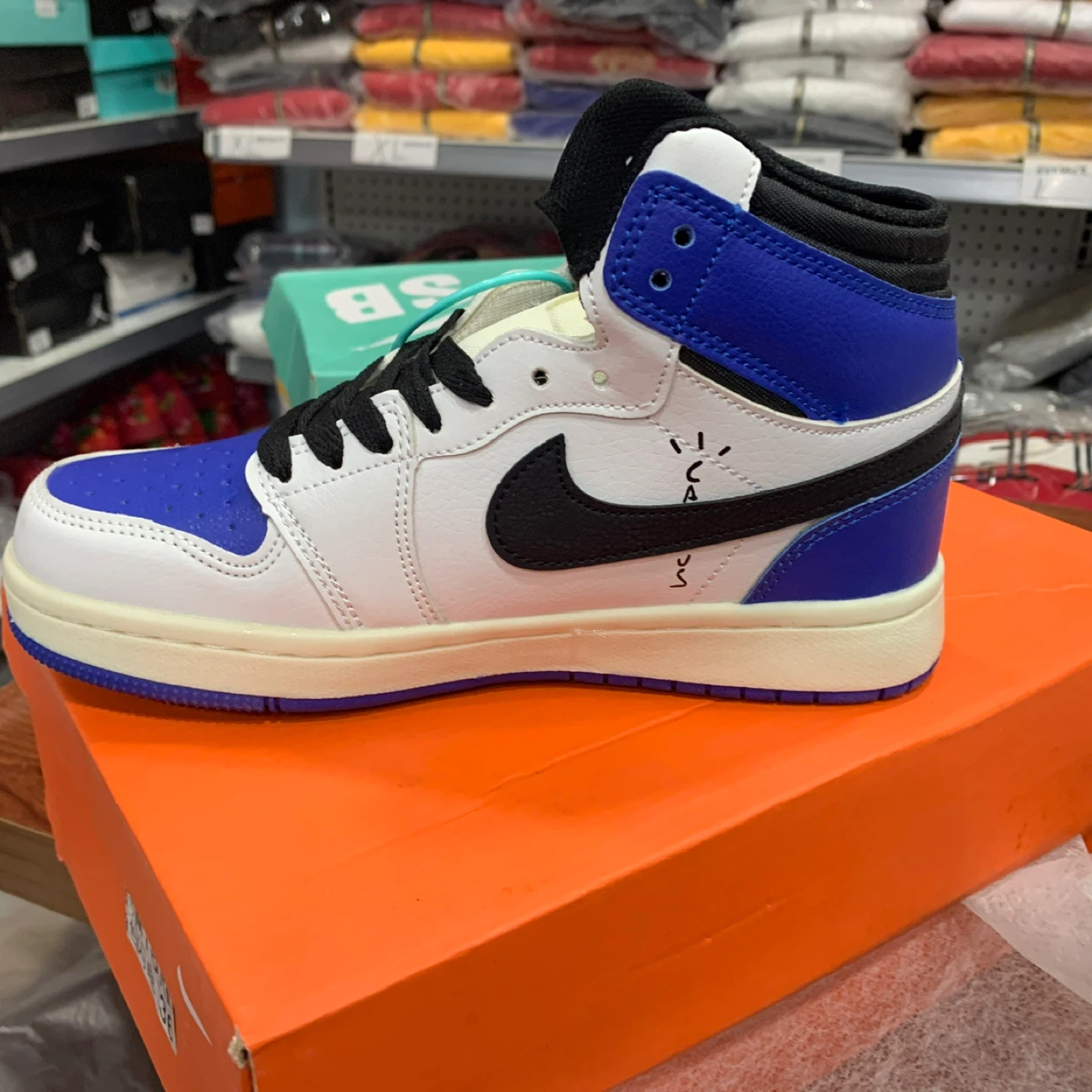 Nike Air Jordan 1 High OG SP Travis Scott Fragment - photo 4