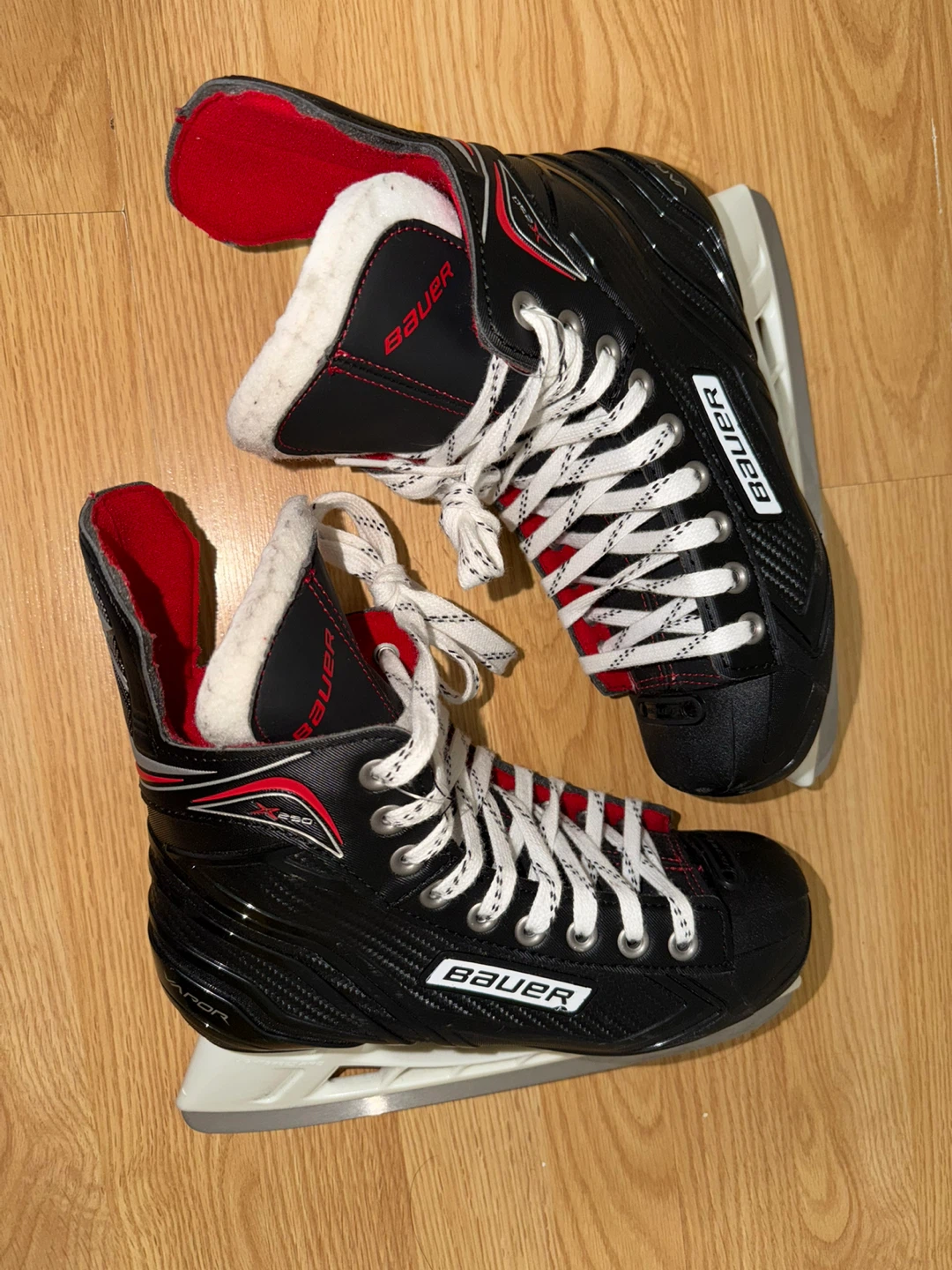 WTS Bauer Vapor X250 Hockey Skate Size 6 KIDS