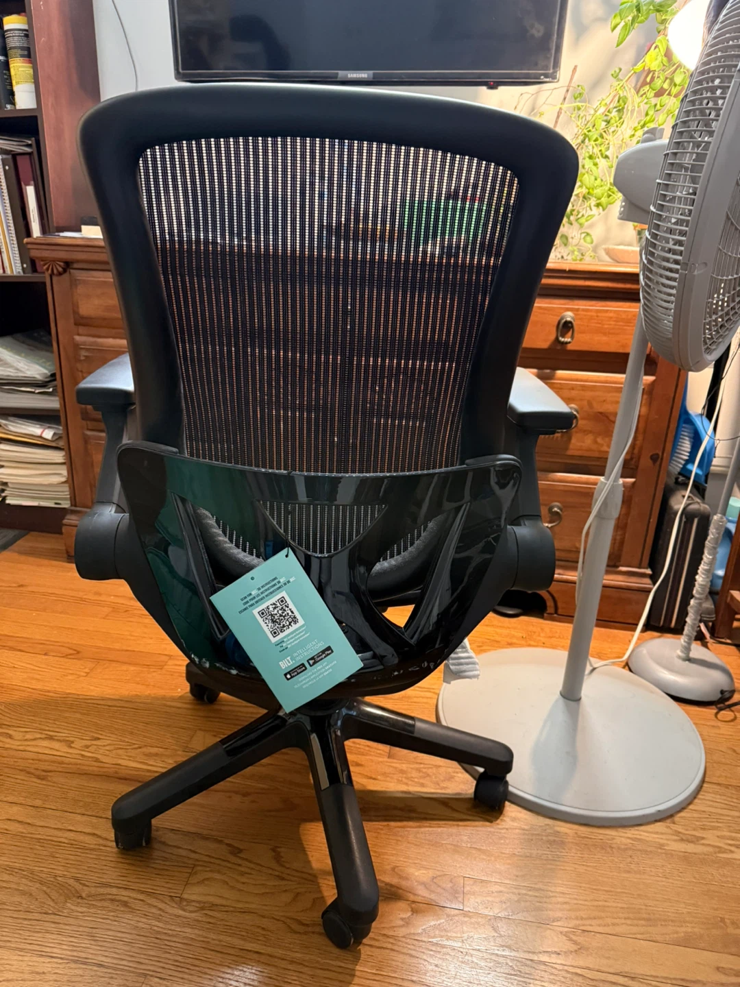 Herman Miller Aeron Chair - Size B - photo 3