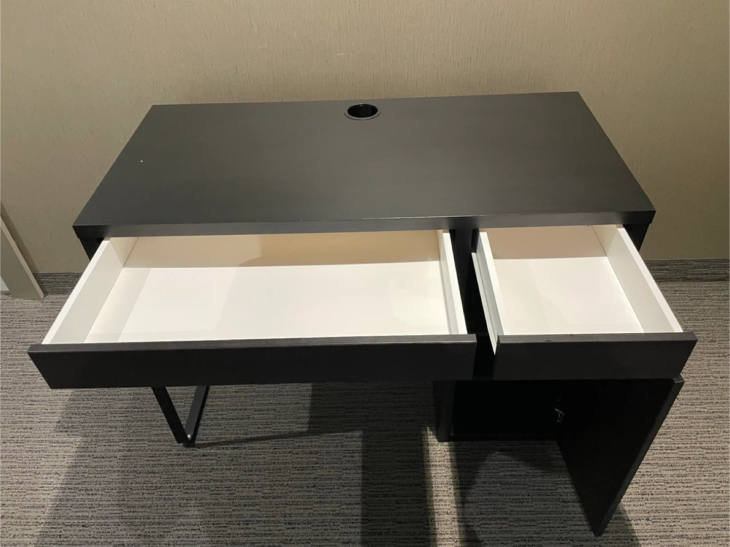 IKEA MICKE Desk - Black-Brown - photo 3