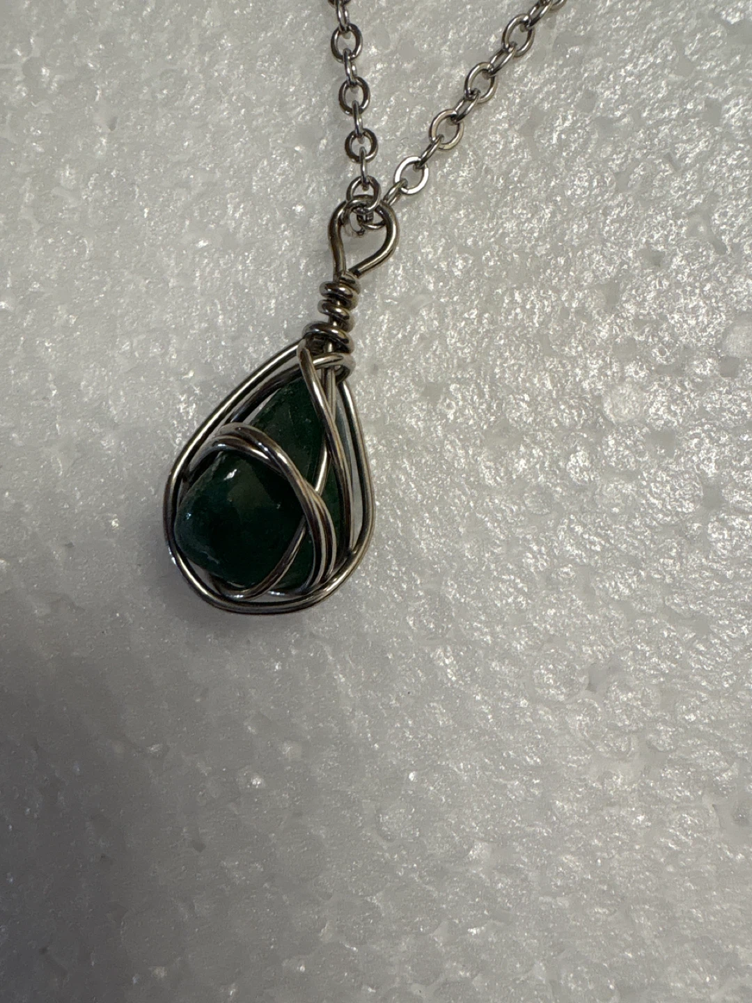 🏆Wire Wrapped Green Stone Pendant Necklace - photo 2