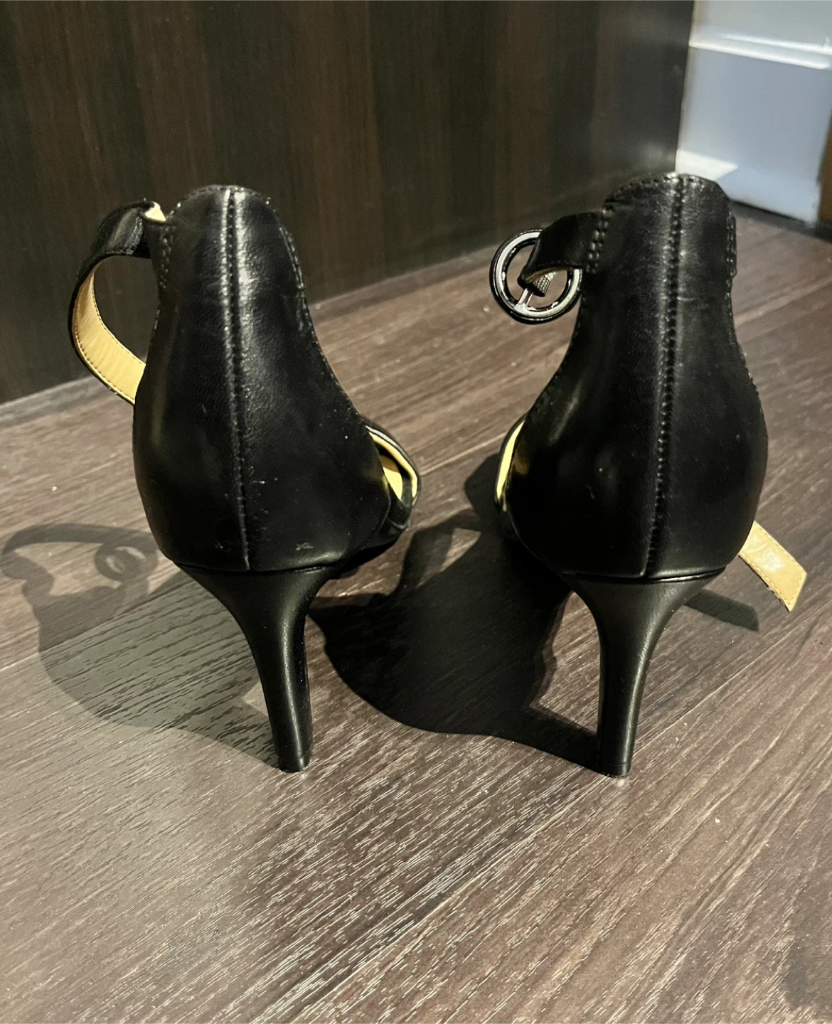 Naturalizer Kinsley Black Leather Ankle Strap Heels - photo 2