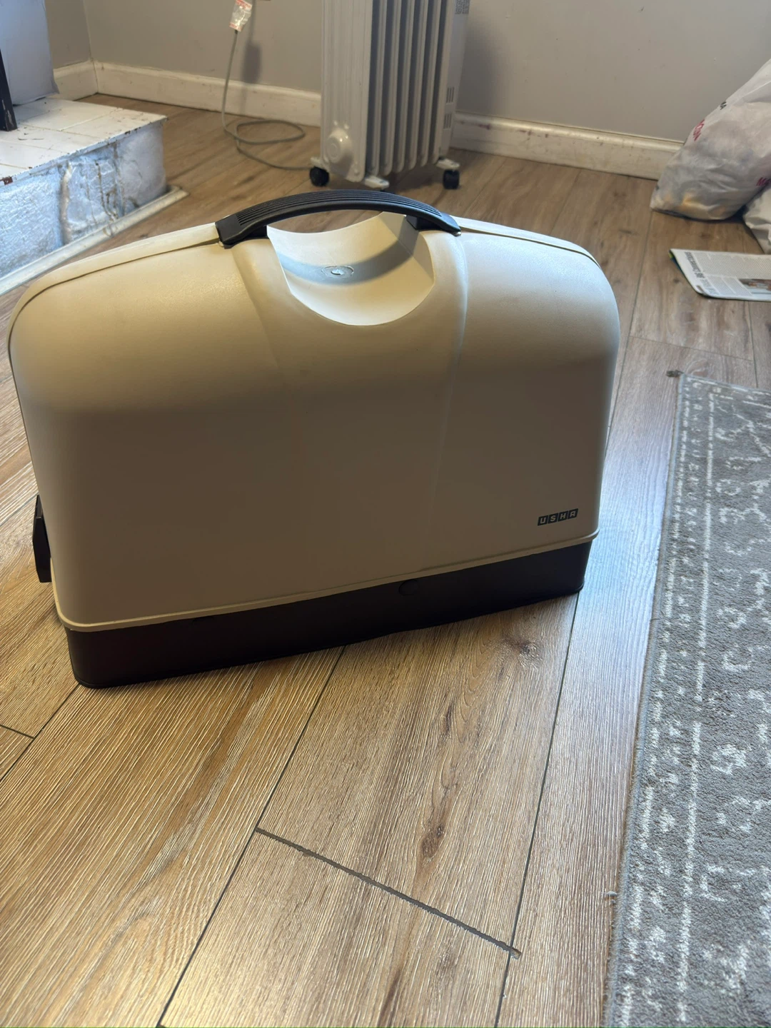 USHA Black Sewing Machine with Carrying Case