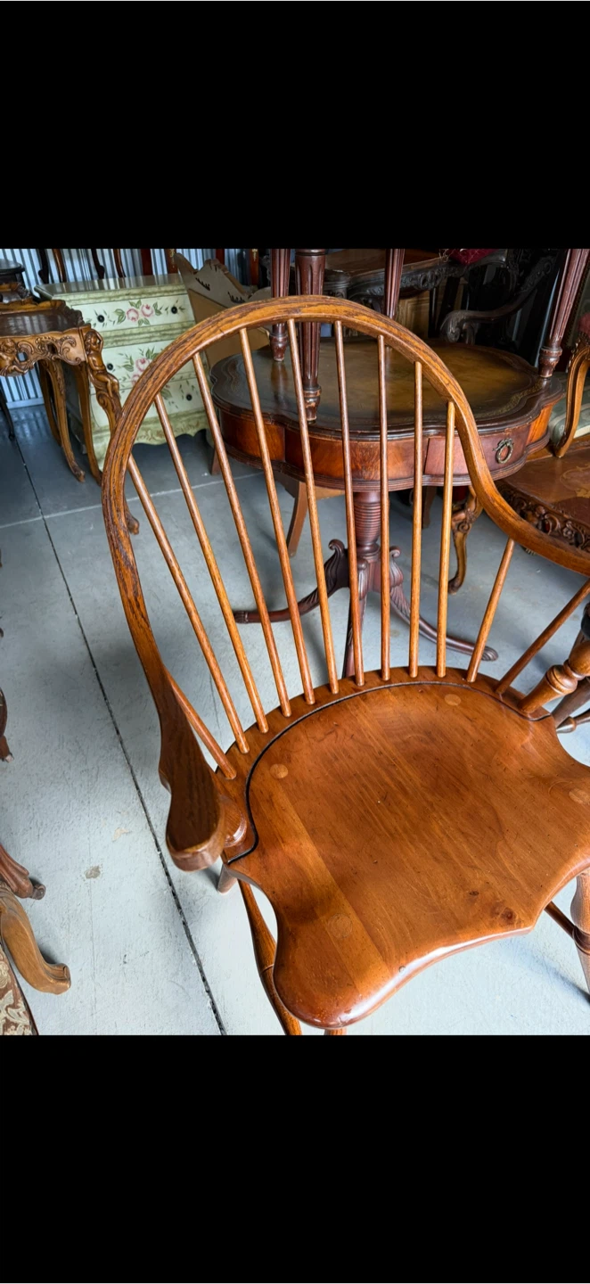 Wooden Windsor Arm Chair - photo 2