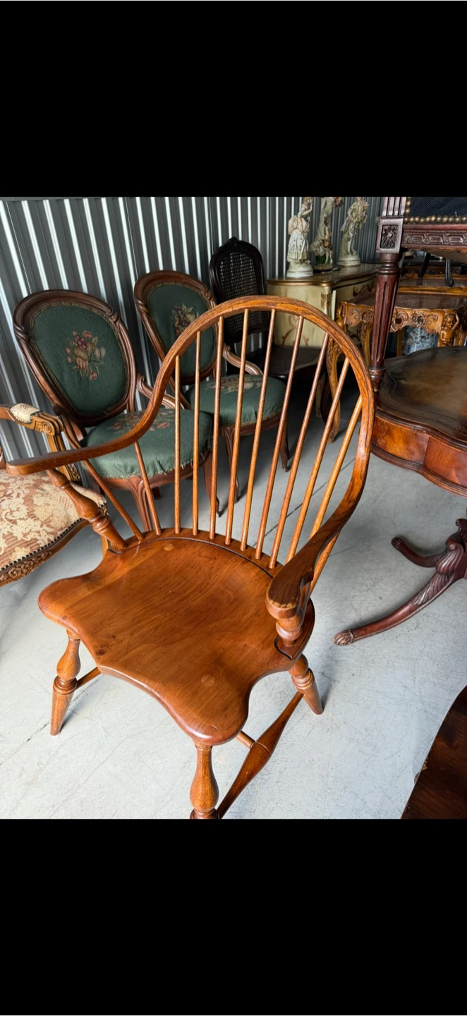 Wooden Windsor Arm Chair - photo 3