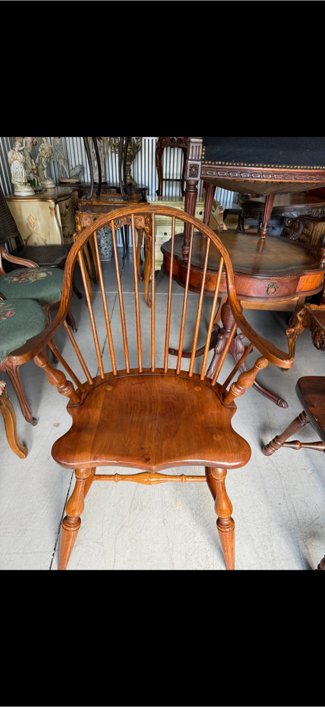 Wooden Windsor Arm Chair - photo 4