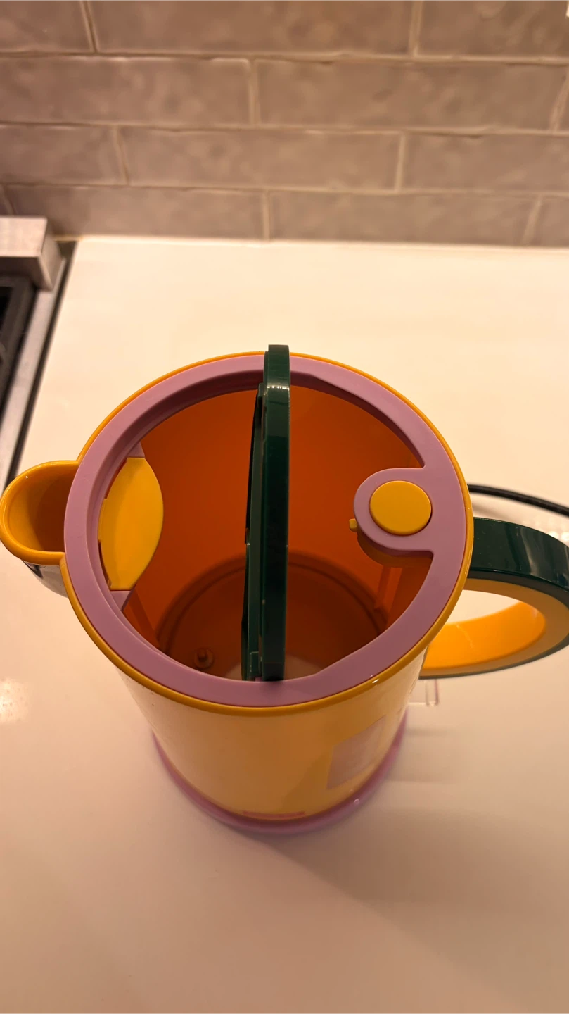 Bodum x MOMA Electric Kettle (yellow) - photo 2