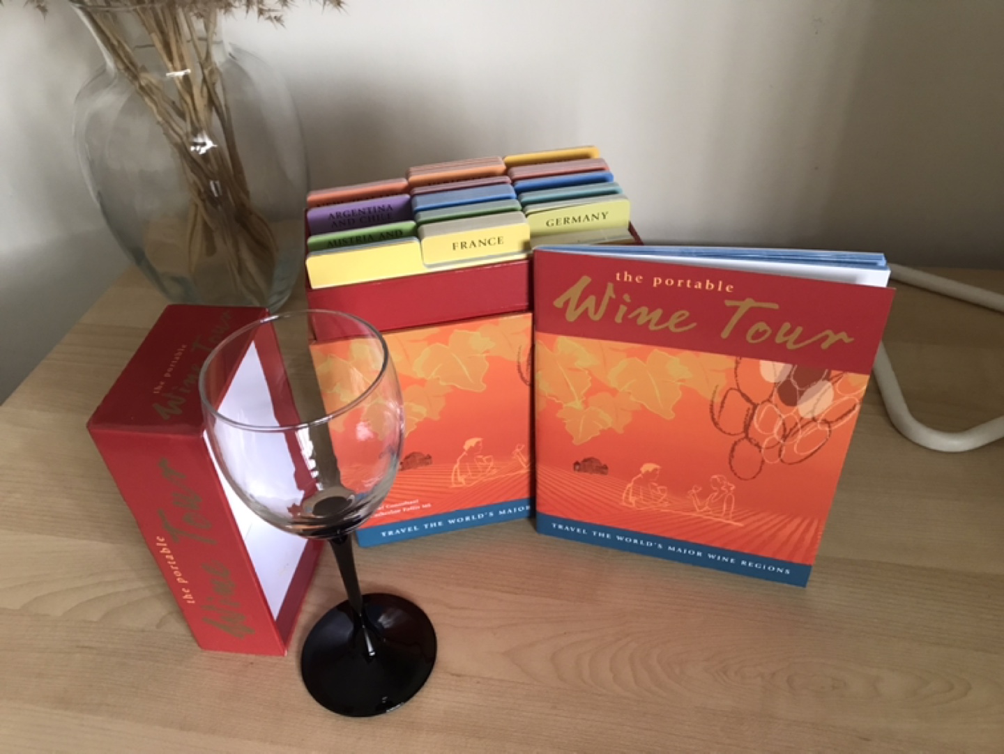 ✨NEW - Portable World Wine Tour Set 🍷