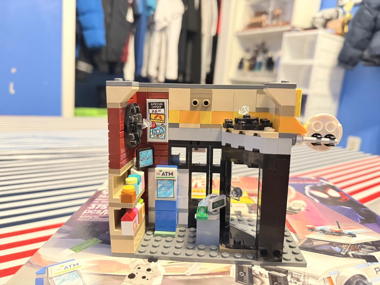 Lego Marvel Miles Morales vs the Spot - photo 3
