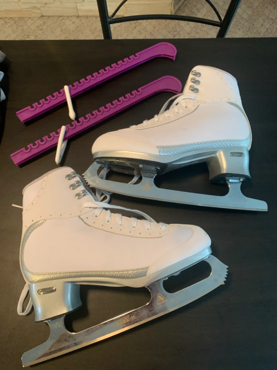 Jackson Rave 3400 Figure Skates Size 9