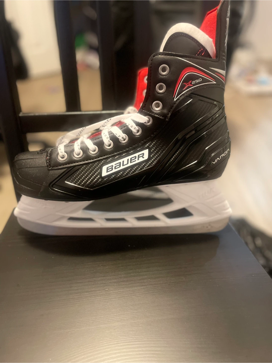 Bauer Vapor X250 Hockey Skates Size 10.0 - photo 5