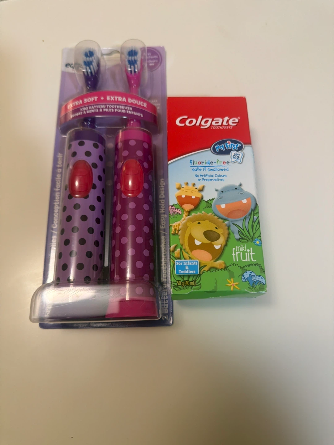 Colgate Kids Toothbrush & Fluoride-Free Toothpaste Set