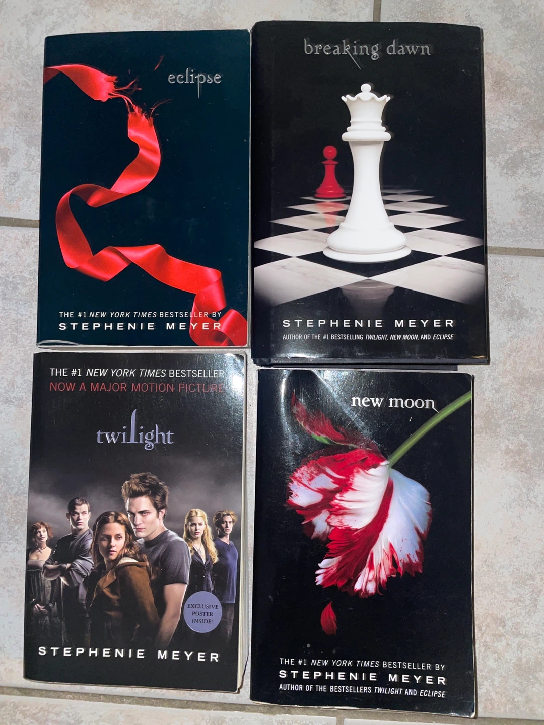 The Twilight Saga Books by Stephenie Meyer