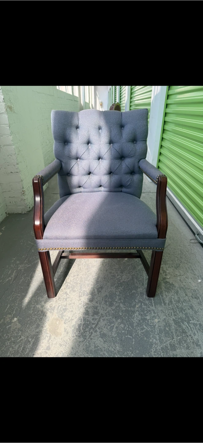 Executive Upholstered Armchair with Tufted Back - photo 2