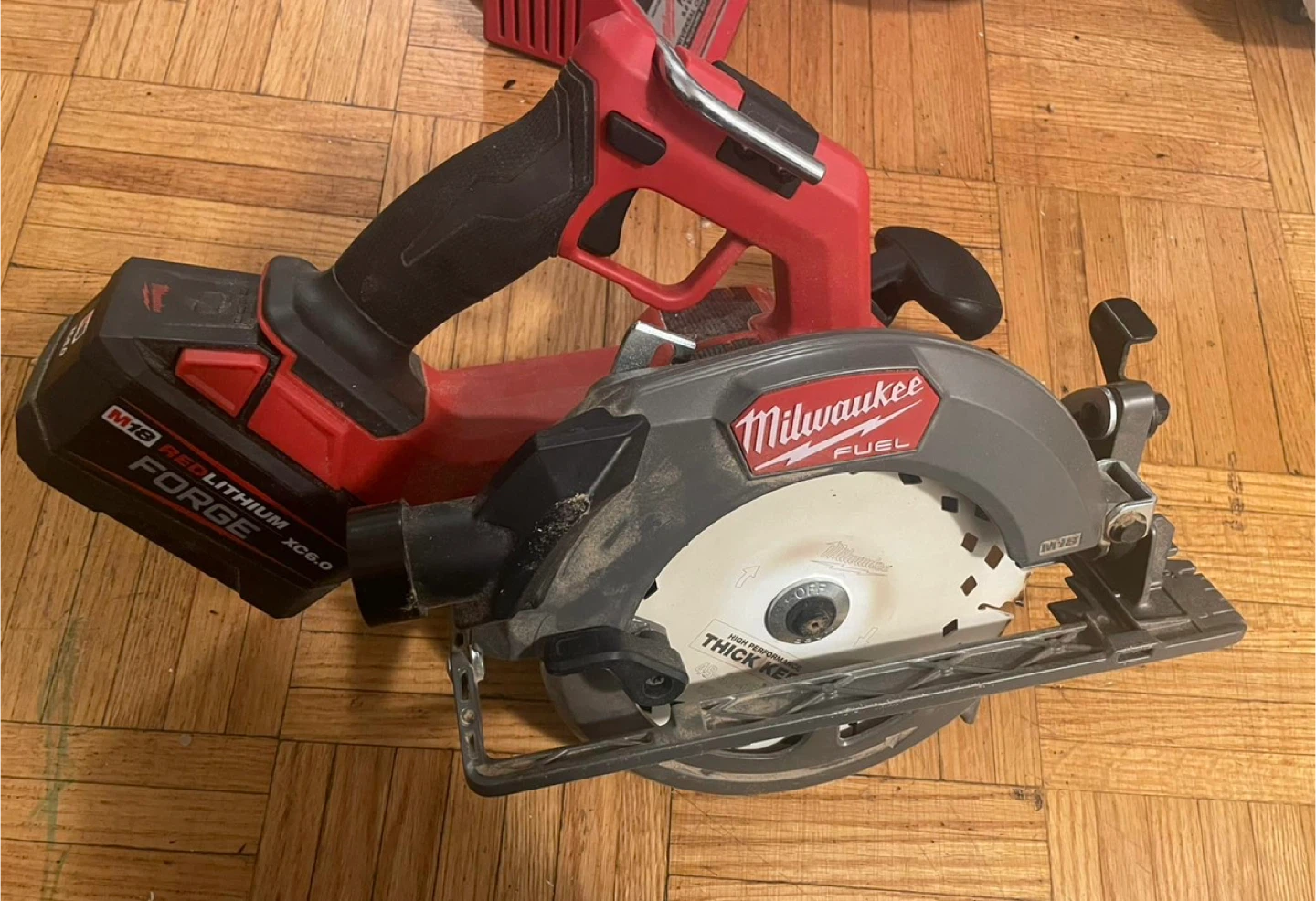 Milwaukee M18 FUEL Circular Saw