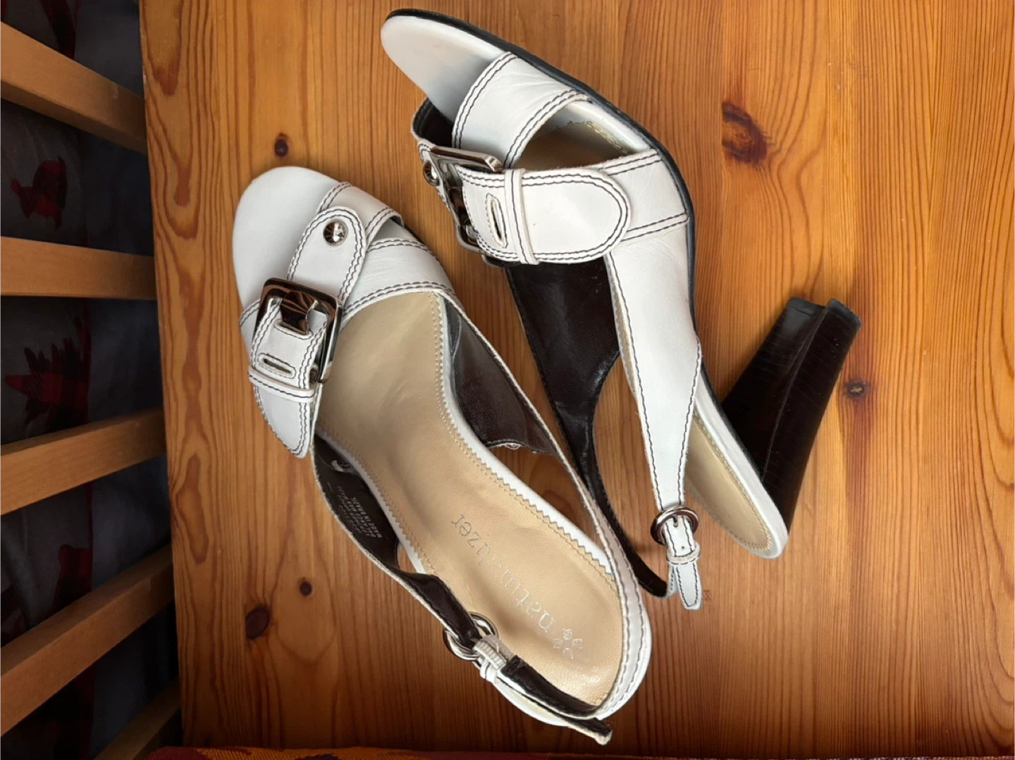 🏆 Naturalizer Women's White Slingback Heels Size 7.5