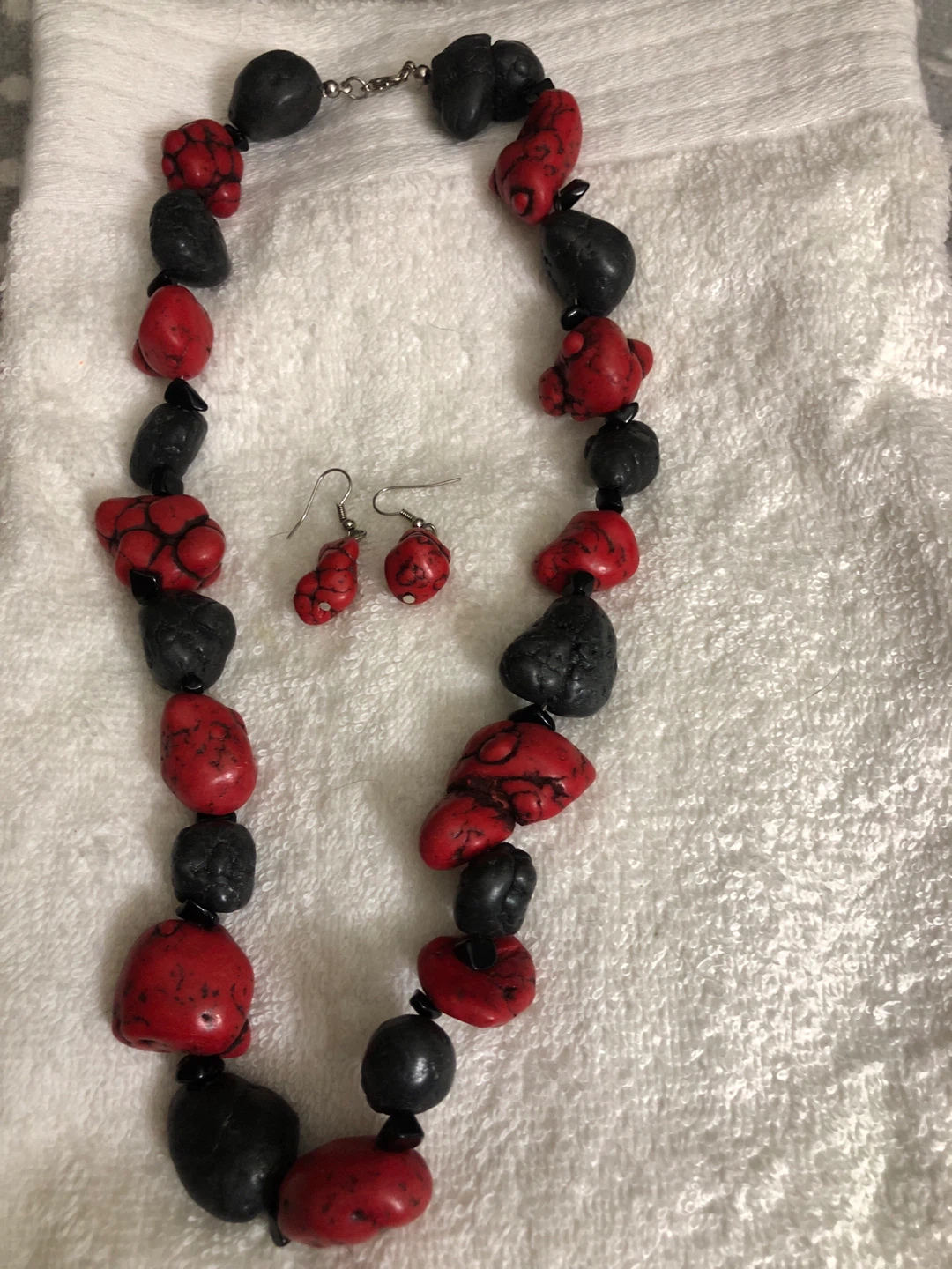 Red and Black Beaded Necklace and Earrings Set