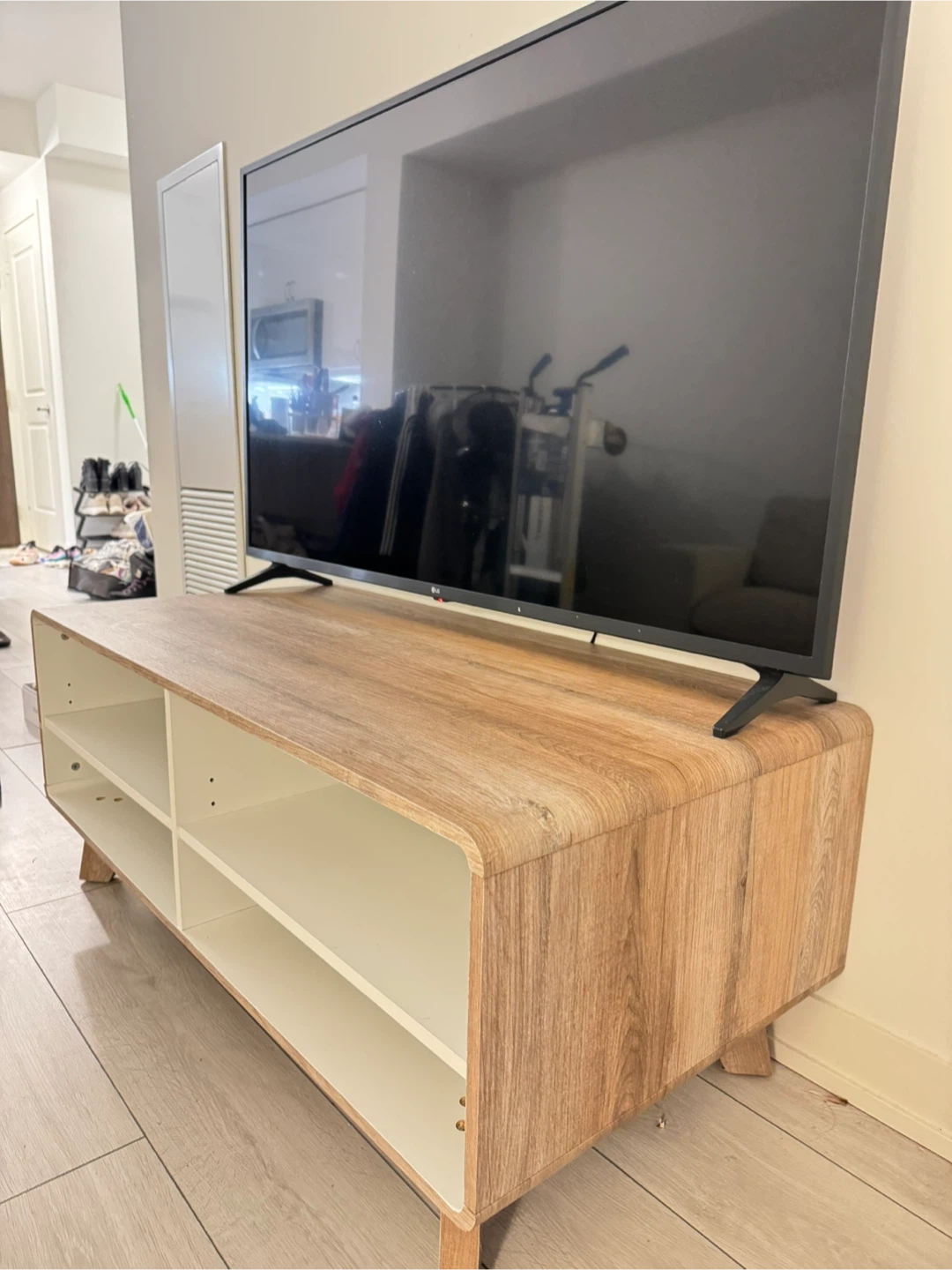LG 55” Class 4K Smart UHD TV - photo 2