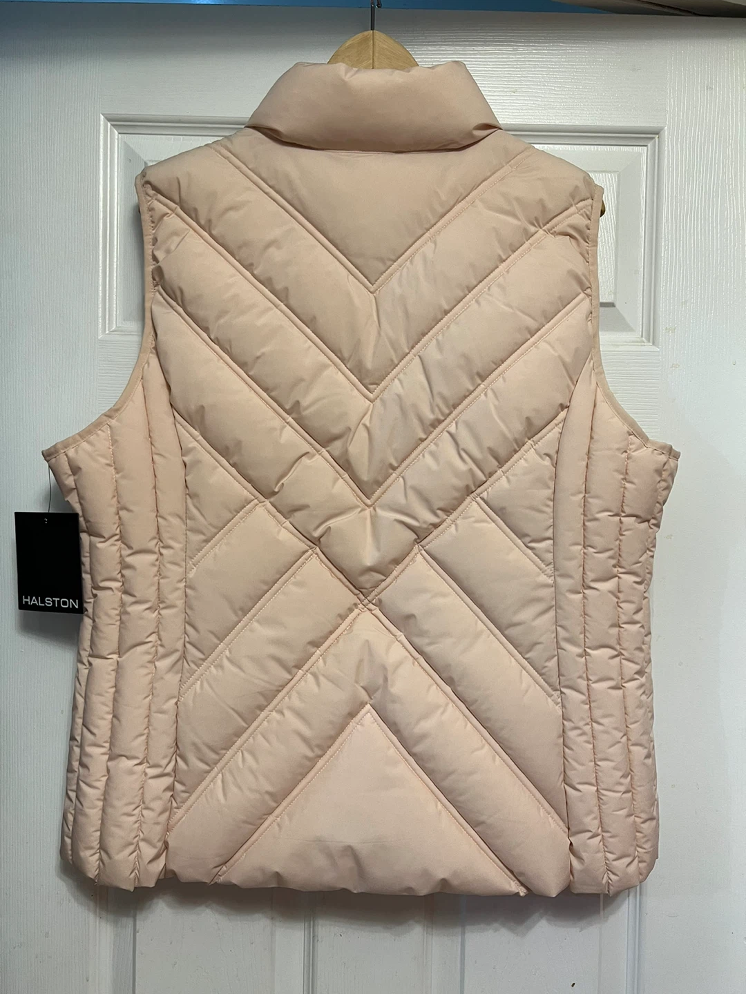 Halston Women's Puffer Vest XL Pink- New - photo 3