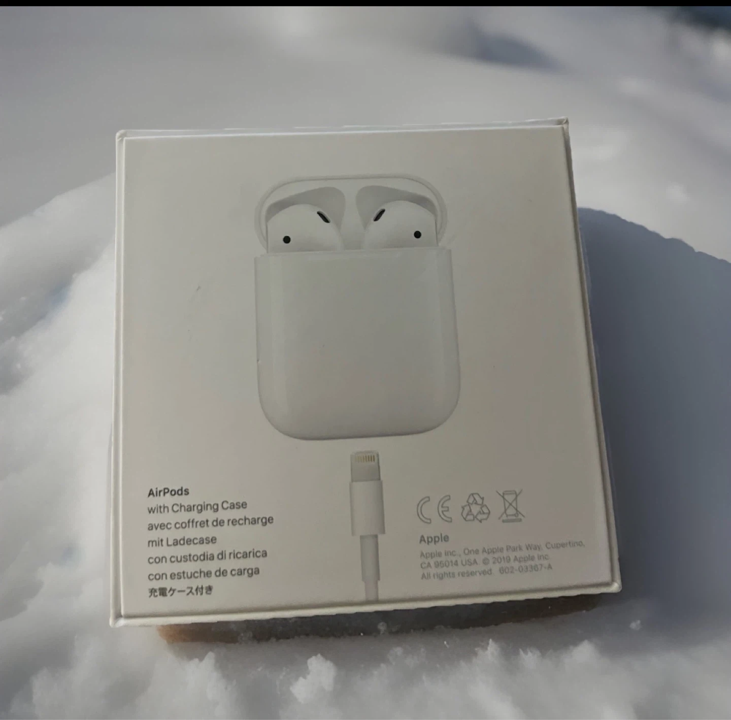 Apple AirPods with Charging Case 🥕 - photo 2