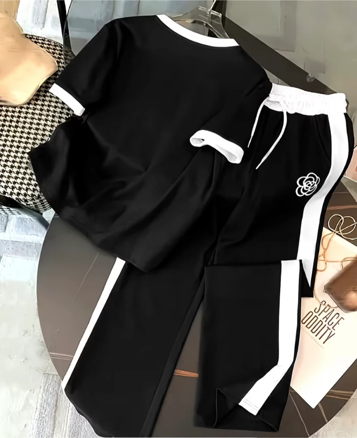 Black and White Tracksuit Set - photo 2