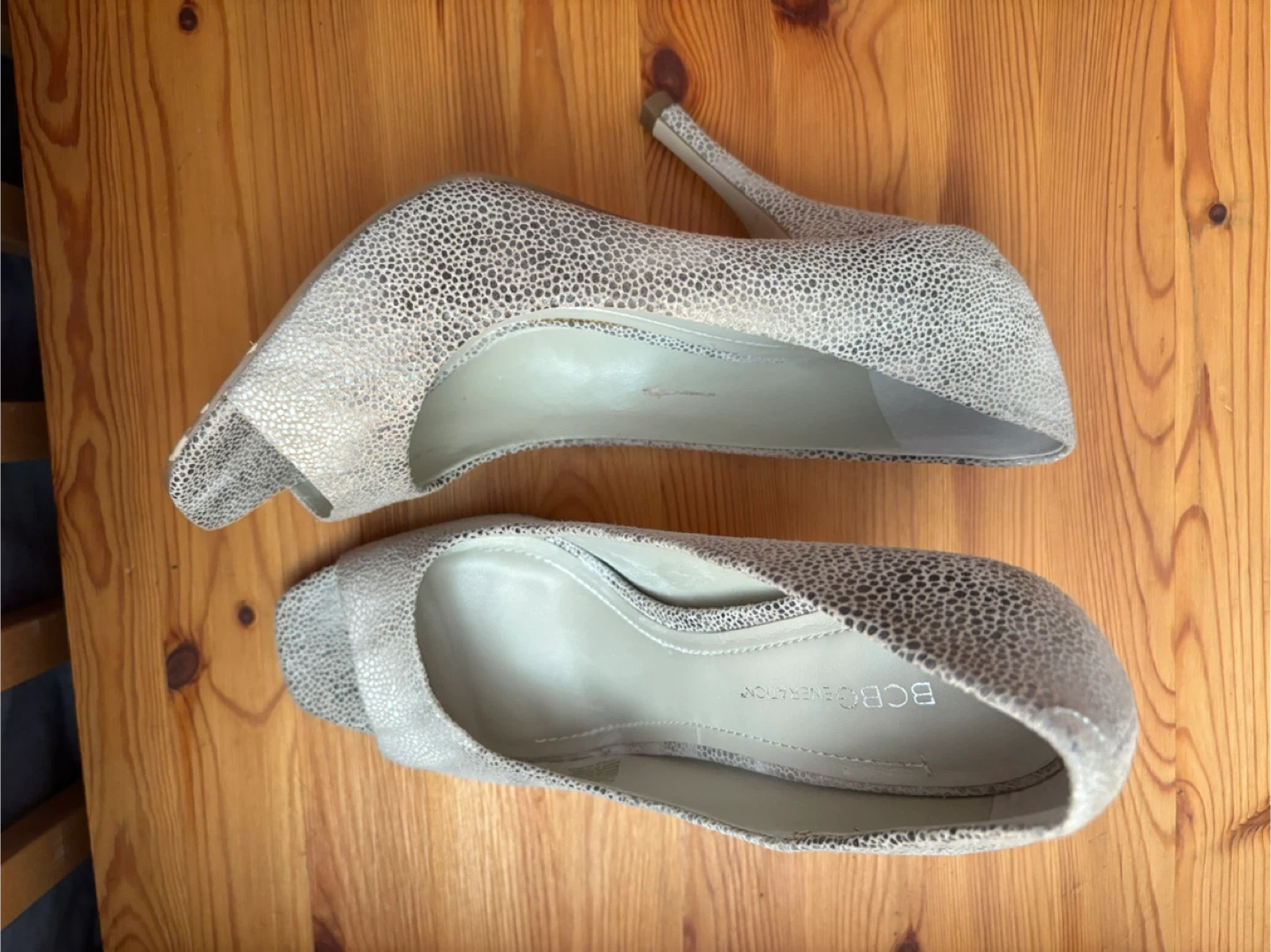 🏆 BCBGeneration Heels Size 7.5