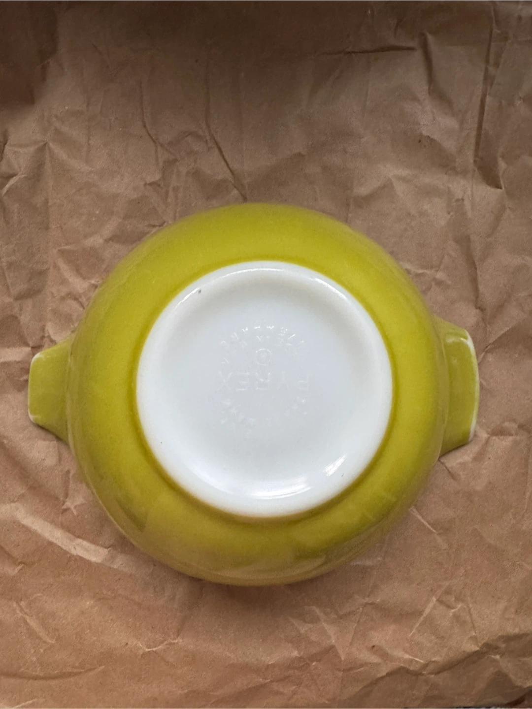 Pyrex Chartreuse Yellow Mixing Bowl
