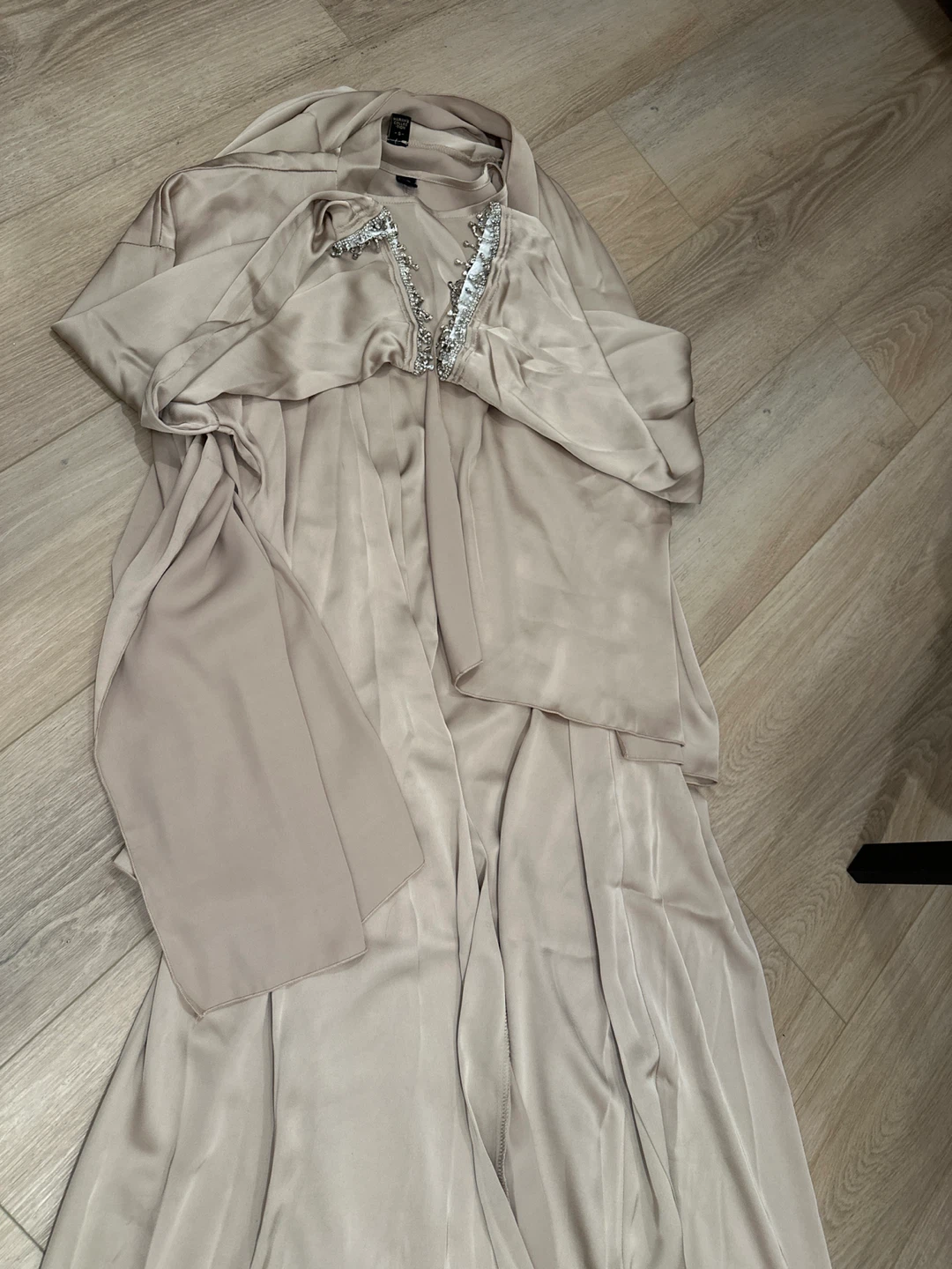 3-pcs Mariam’s Collection Beige Beaded Abaya - photo 2