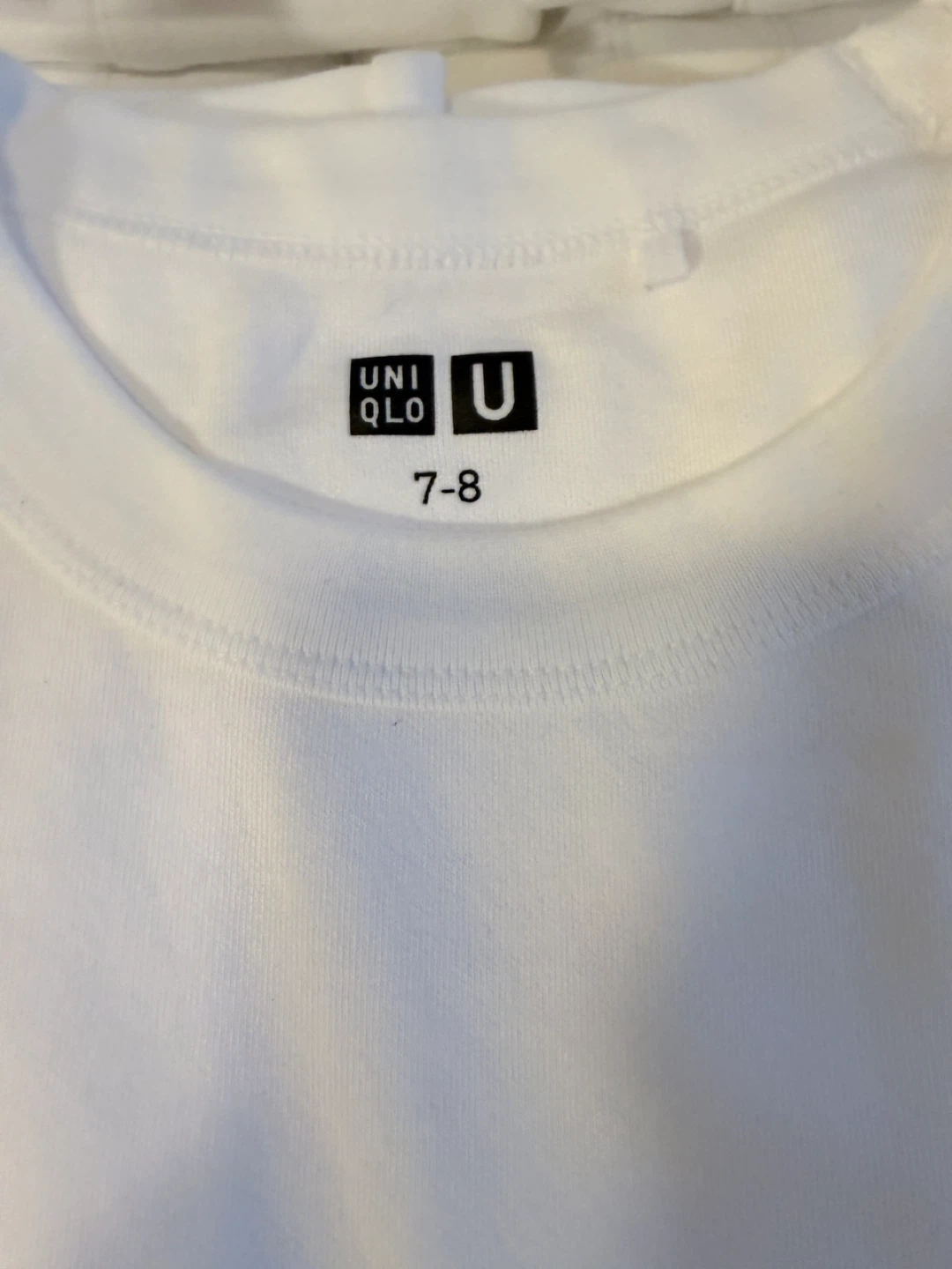 🏆 9-Uniqlo U White T-Shirts - Size 7-8 (Bundle of 7)