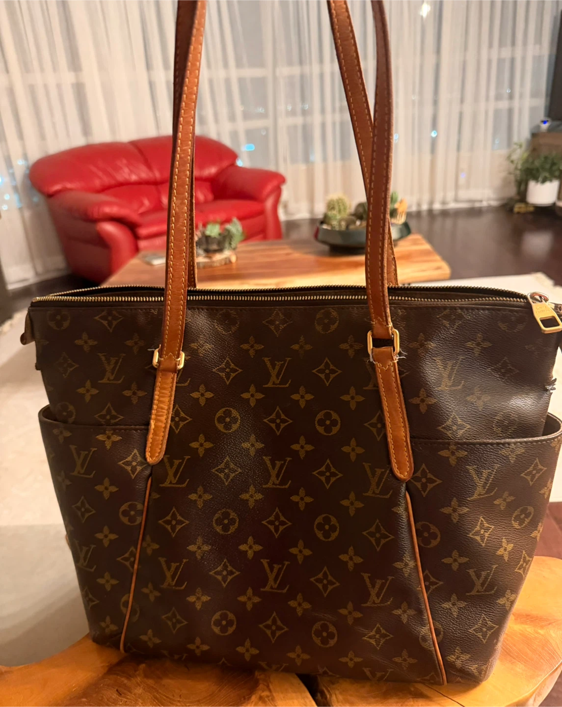 Louis Vuitton Monogram Tote Bag🏆
