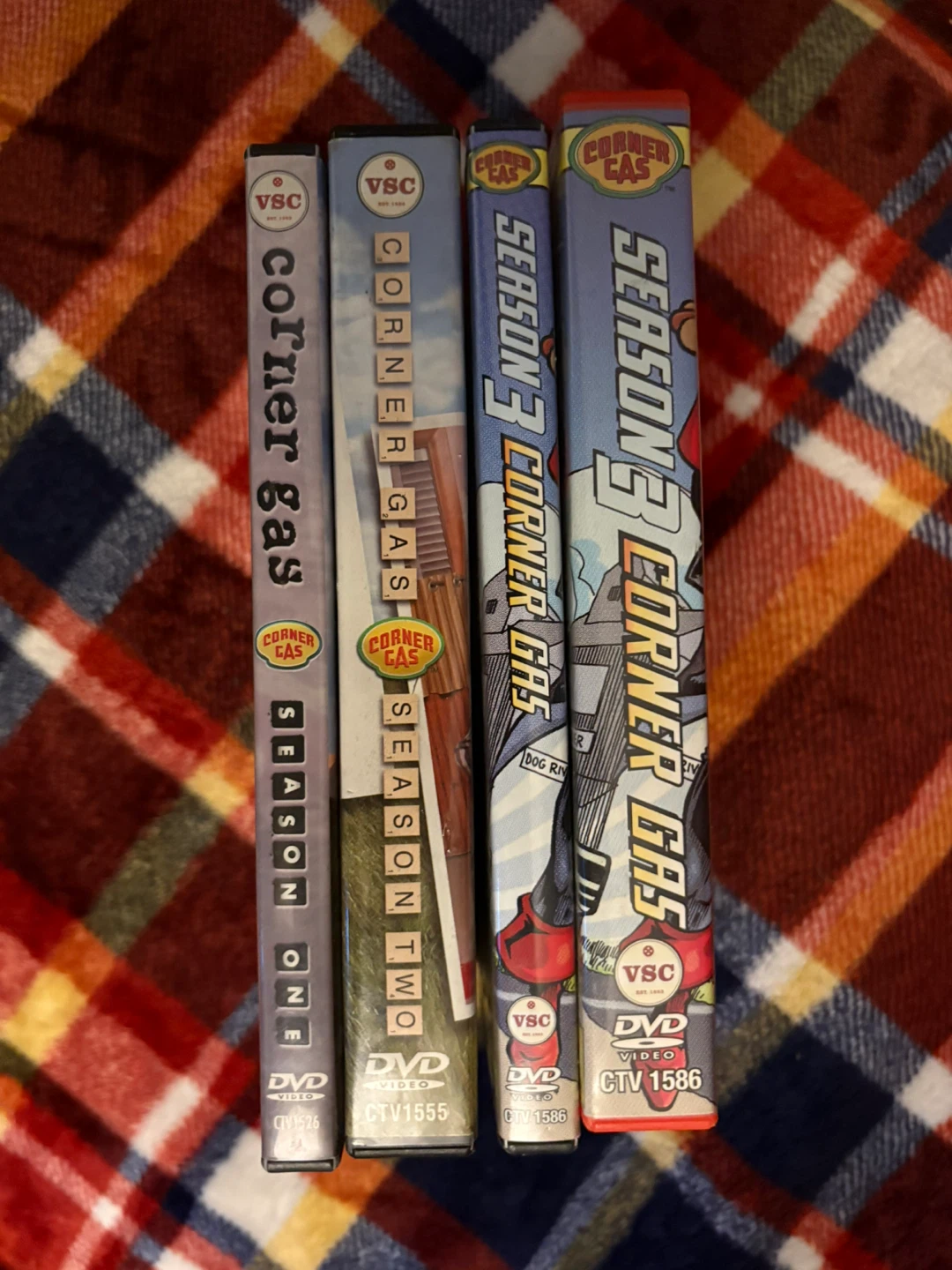 Corner Gas Seasons 1, 2, & 3 DVD Box Set 🏆
