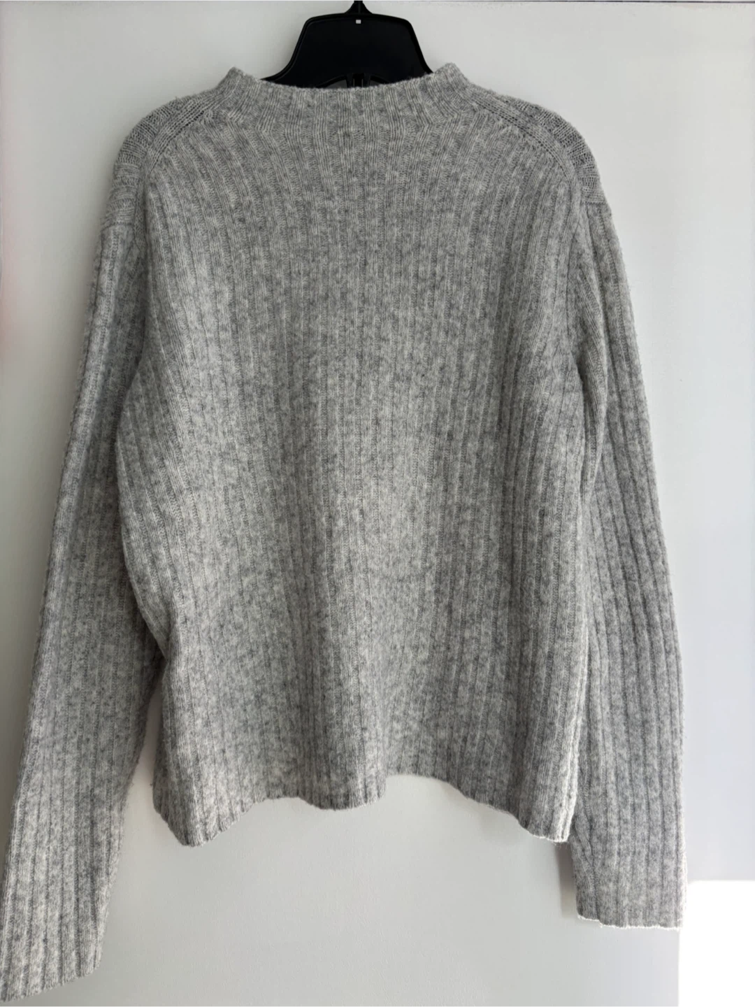 Uniqlo Grey Ribbed Knit Sweater