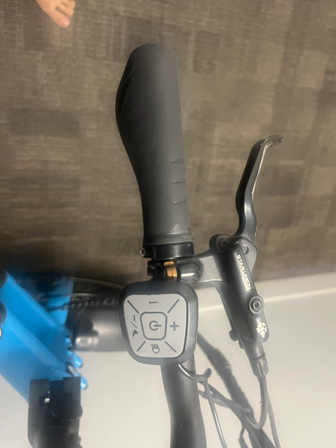 Everyday Electric Blue E-Bike - photo 3