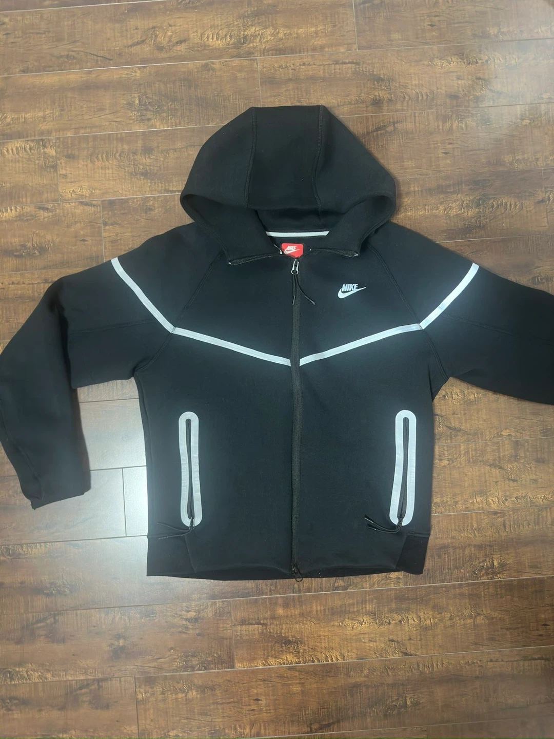 Reflective Nike Tech Fleece Hoodie and Joggers Set - photo 4
