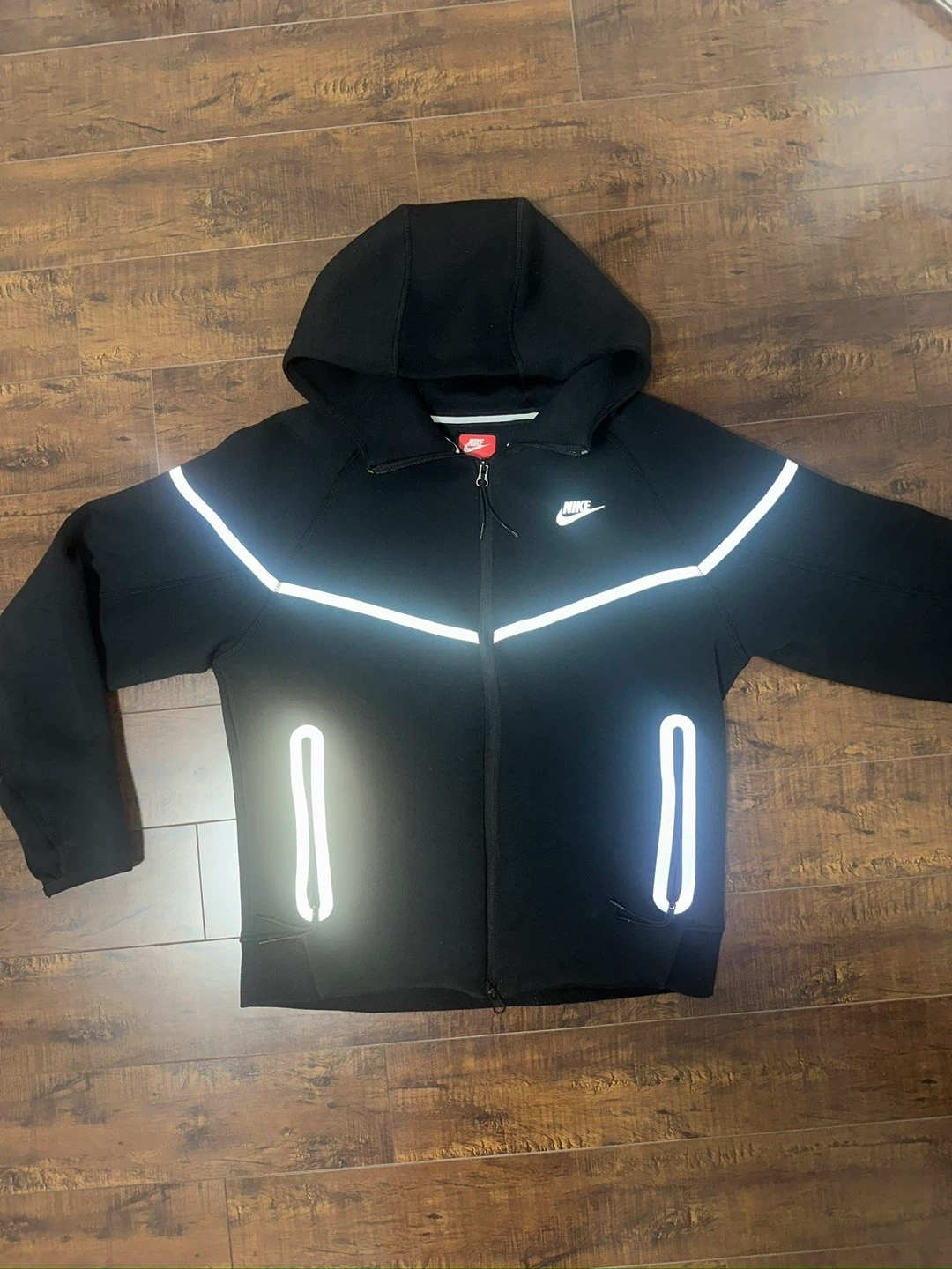 Reflective Nike Tech Fleece Hoodie and Joggers Set - photo 2