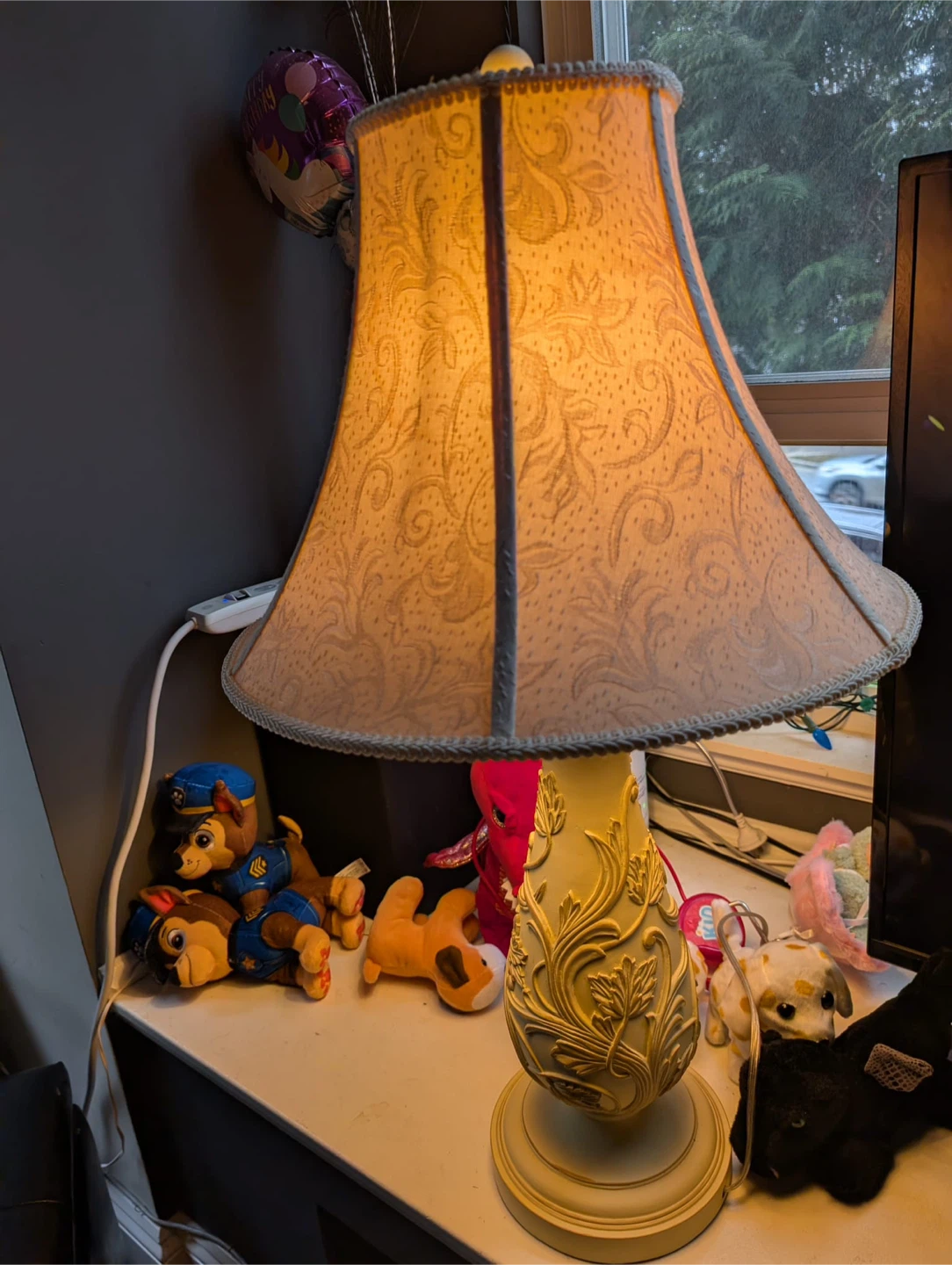 Cream Decorative Table Lamp