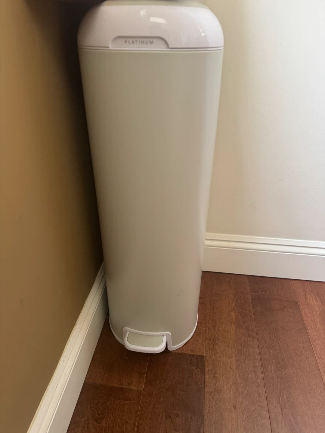 Genie  Diaper Pail Platinum - photo 4