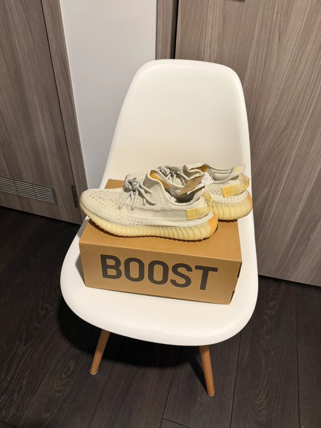 Adidas Yeezy Boost 350 V2 Light