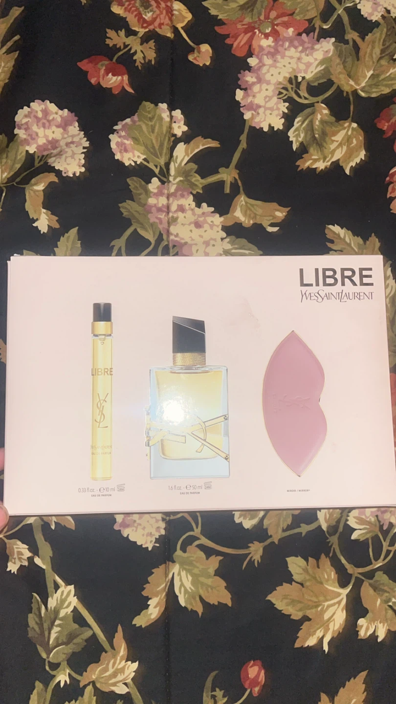 Yves Saint Laurent Libre Eau de Parfum Gift Set