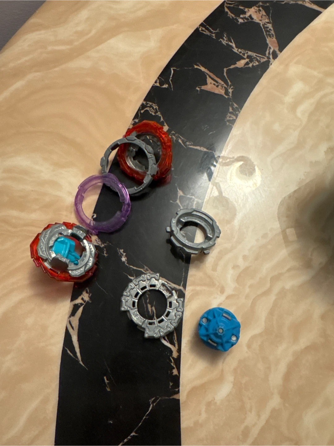 Beyblade Lot - photo 4