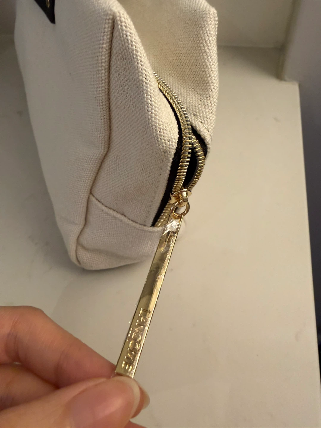Lancôme Canvas Cosmetic Bag - photo 3
