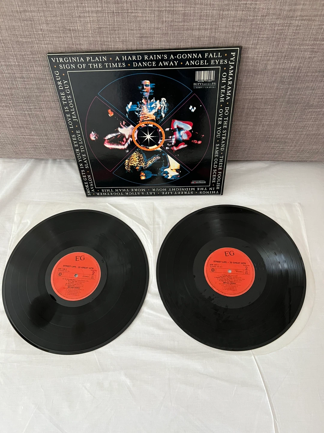 Vinyl record Roxy Music 20 Greatest Hits (Hong Kong pressing) - photo 2