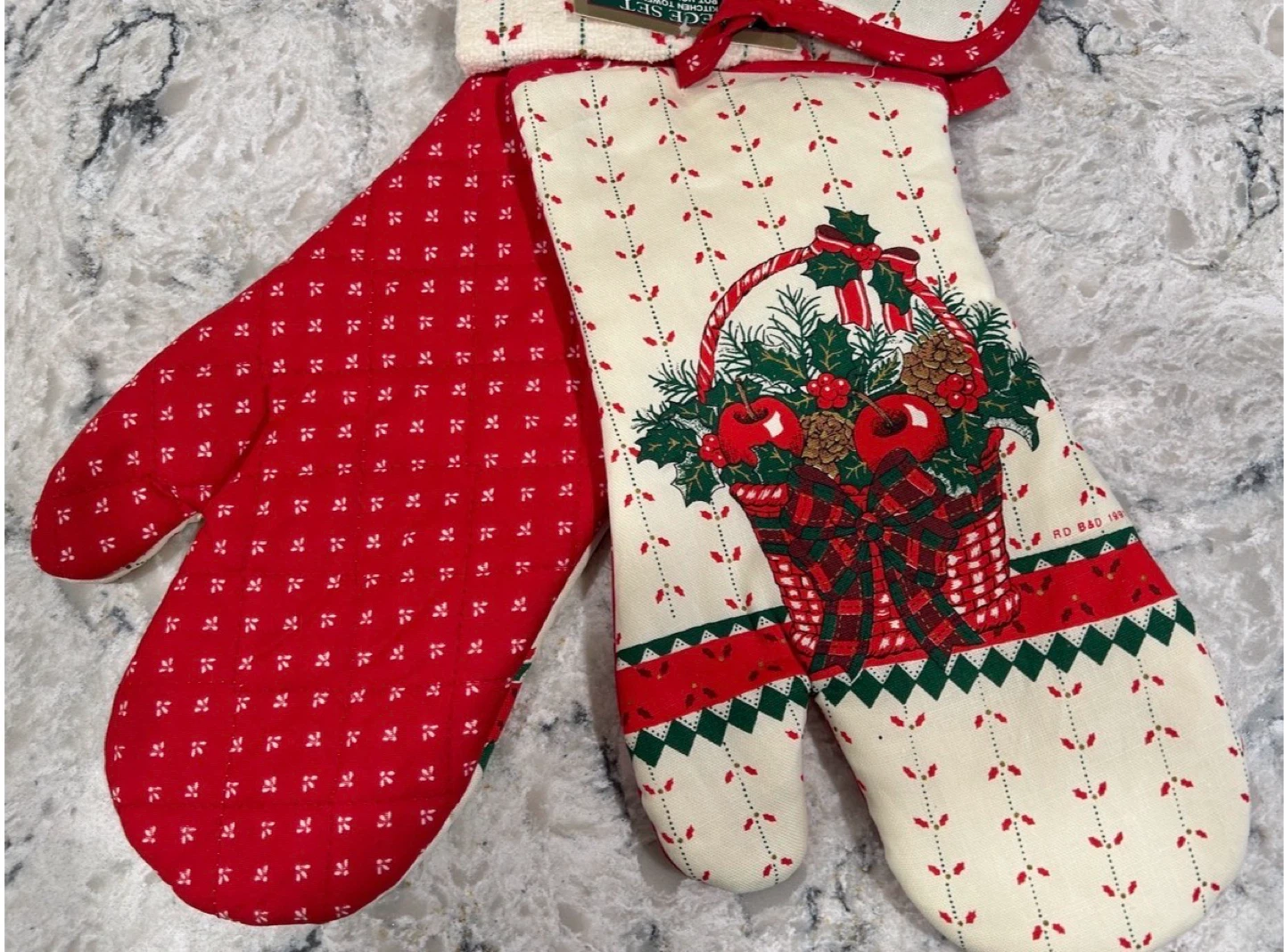Holiday Trimmings 4-Piece Kitchen Set - photo 3