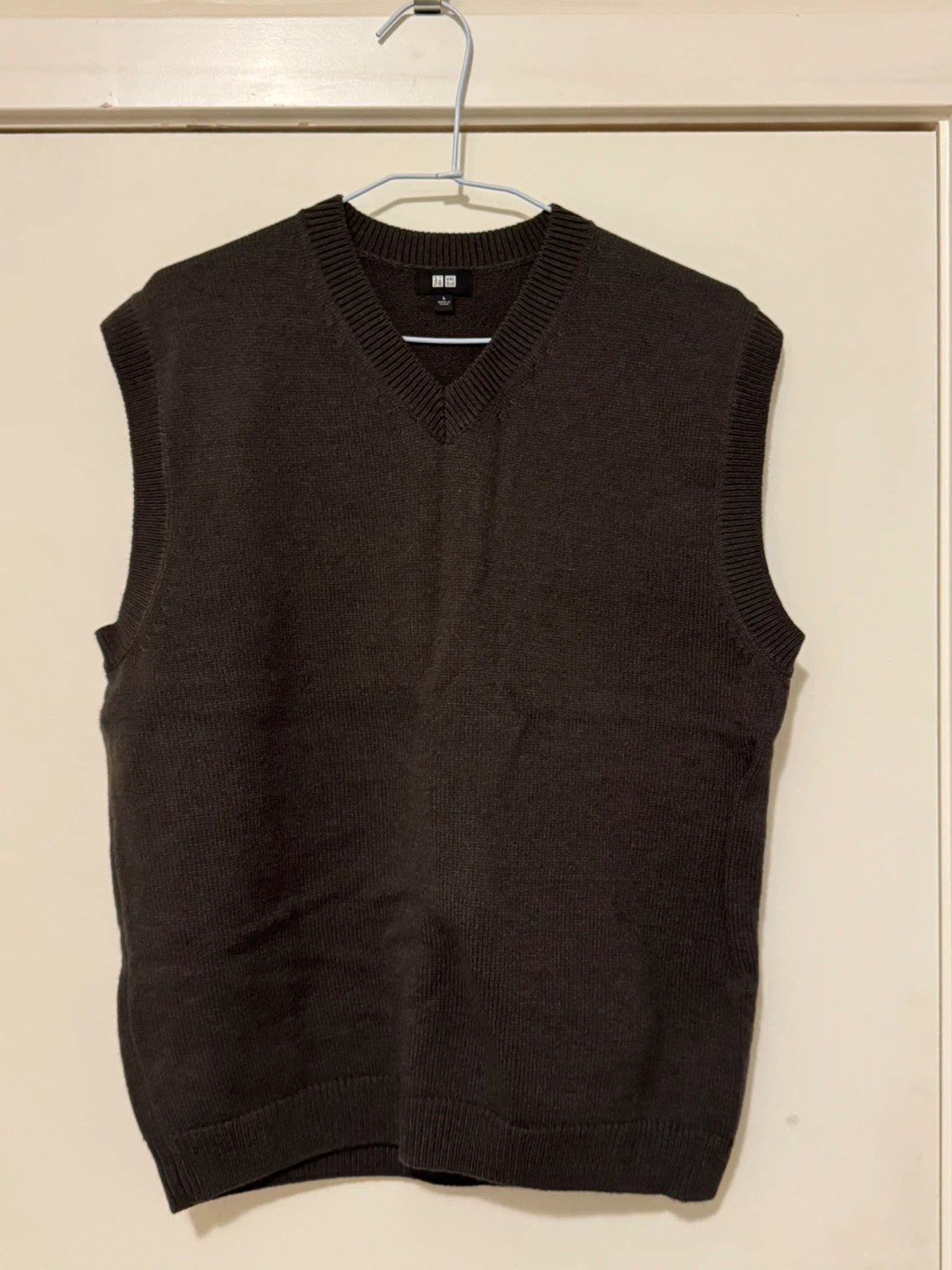 Uniqlo V-Neck Sweater Vest