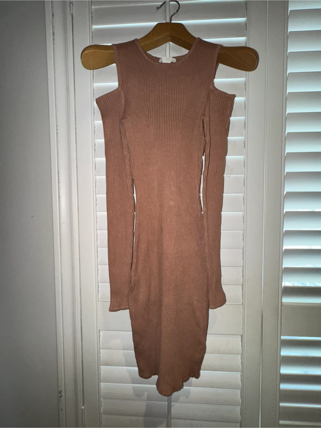 H&M Cold Shoulder Ribbed Sweater Dress