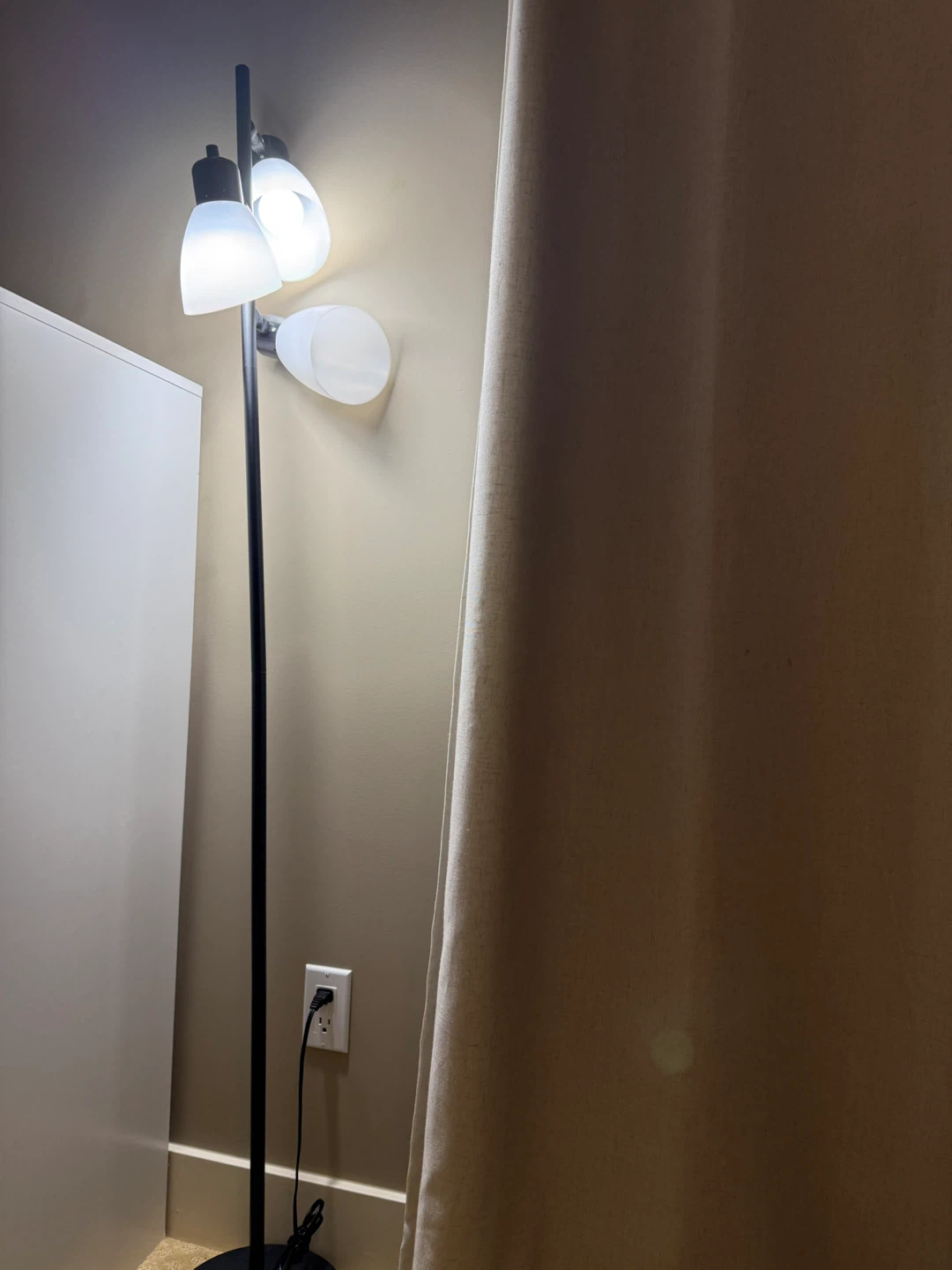 Black 3-Head Floor Lamp