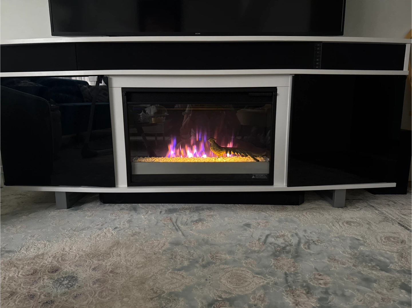 TV Stand / TV Console