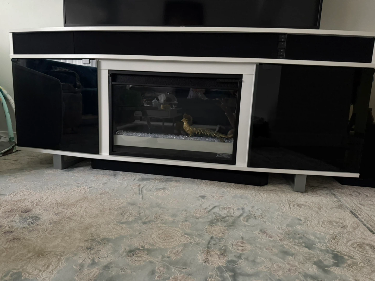 TV Stand / TV Console - photo 3