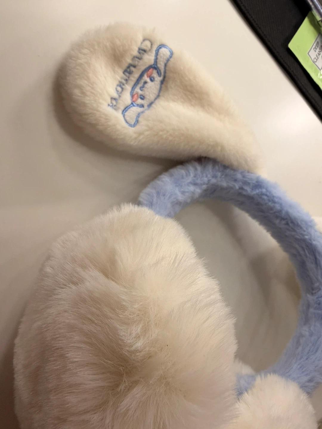 Cinnamoroll Fuzzy Earmuffs-100% new